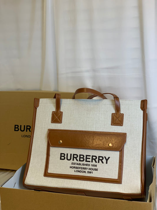Burberry large size with box