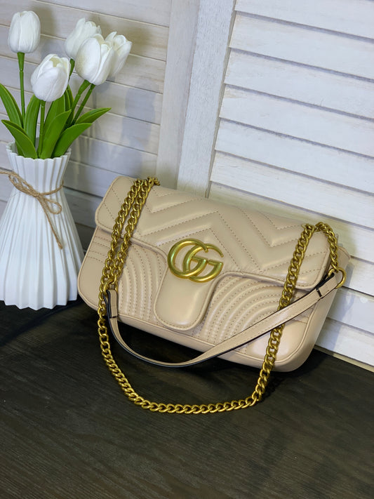 Gucci beige color without box