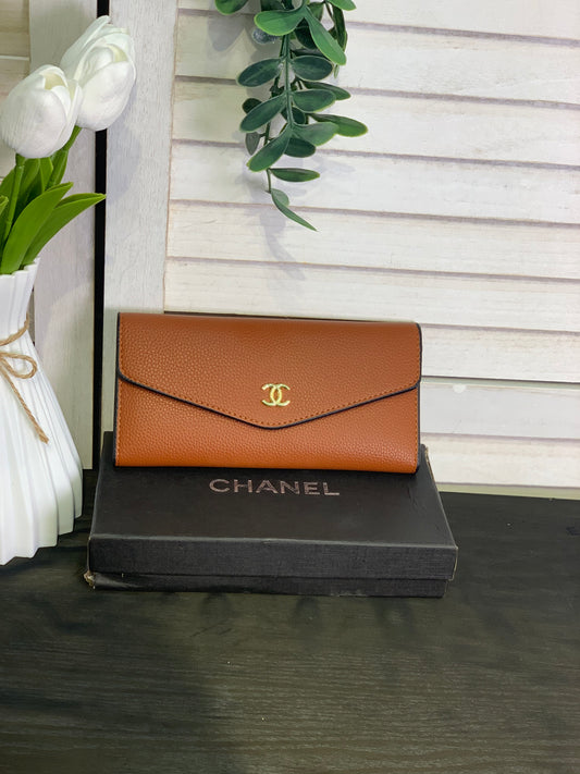 Large brown Chanel purse with box